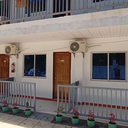 J&J Tourist Inn Bohol Екстер'єр фото